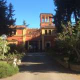 Villa Larocca cos� come appare una volta varcato il cancello